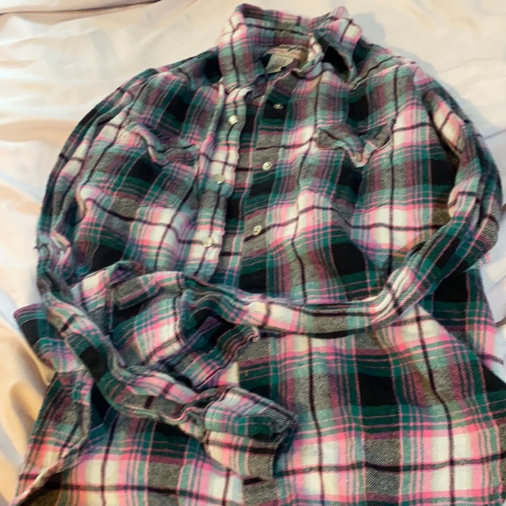 Women’s wrangler shirt small